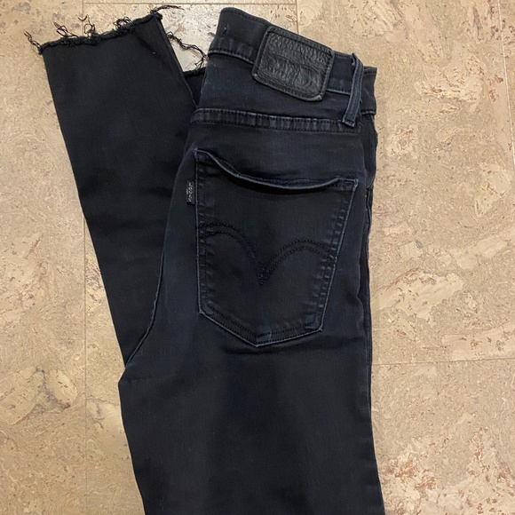 Levi’s Black Mile High Super Skinny Size 25 - Picture 1 of 3